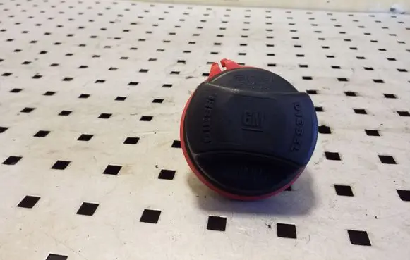 Opel Zafira C Fuel tank filler cap 