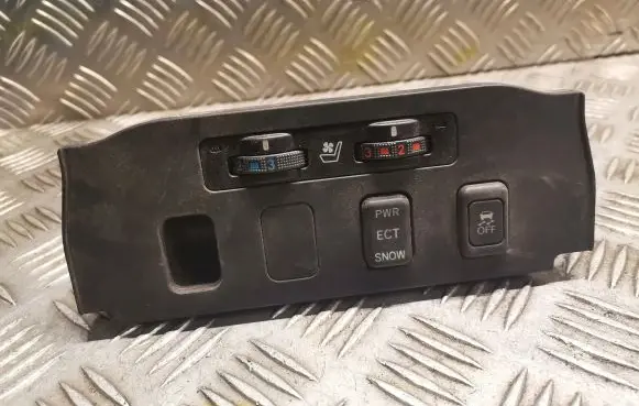 Lexus GS 300 350 430 450H Seat heating switch 5891930040
