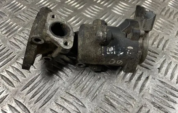 Peugeot 607 EGR valve 4r8090475