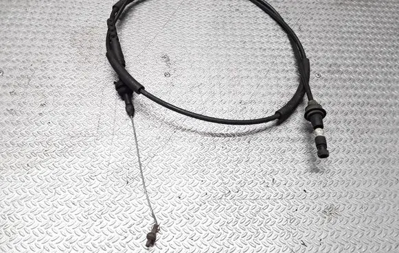 Volkswagen Golf IV Throttle cable 1J0721555T