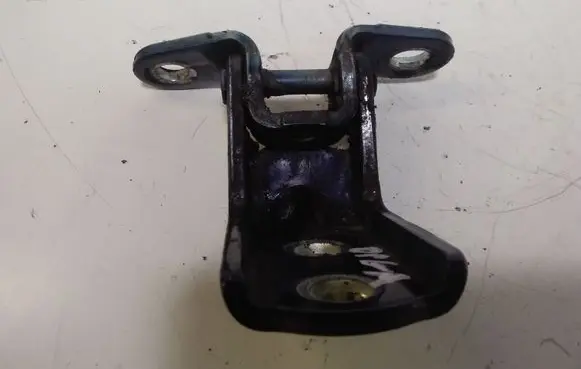 Hyundai Santa Fe Rear door lower hinge A046057