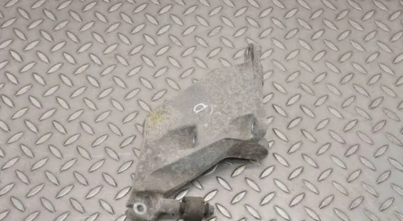 BMW X2 F39 Engine mounting bracket