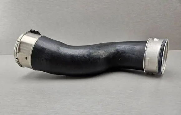 BMW X3 E83 Intercooler hose/pipe 3450049 11613450049 3428182