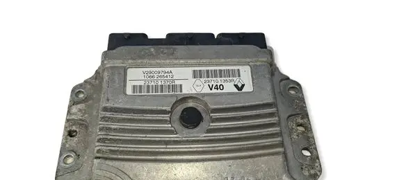 Renault Megane III Engine control unit/module 237101370R V29009794A 237101353R