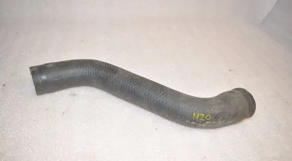 Mercedes-Benz C W202 Engine coolant pipe/hose 2025012682