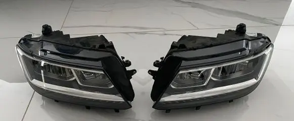 Volkswagen Tiguan Headlight/headlamp 5NB941036D 5NB941035