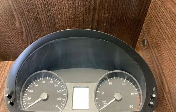 Mercedes-Benz Sprinter W906 Speedometer (instrument cluster) A9069005200 A9069013400 A9069027700