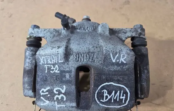 Nissan X-Trail T32 Front brake caliper 6077R