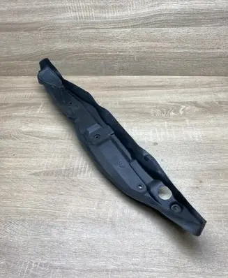Mercedes-Benz C W203 Fender end trim A2038890225