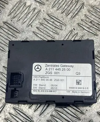 Mercedes-Benz E W211 Gateway control module A2115403545 A2114452500