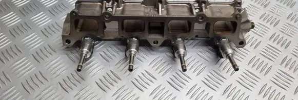 Volkswagen PASSAT CC Fuel injectors set 03C906036N 3749238