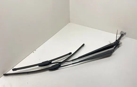 Nissan Qashqai Windshield/front glass wiper blade 