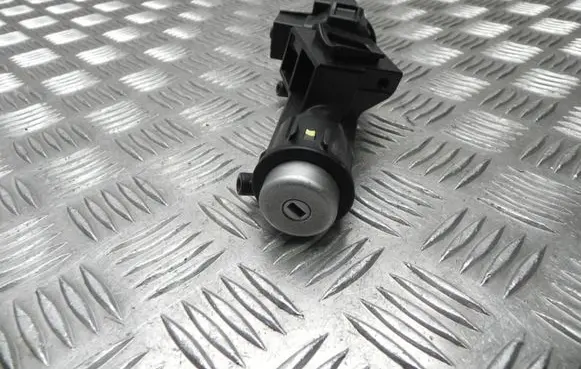 Ford Focus Ignition lock BV6N3F642AE M3762