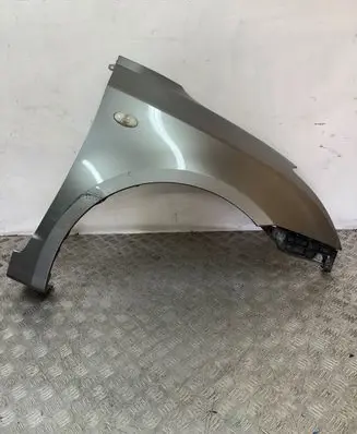 Suzuki Swift I Fender