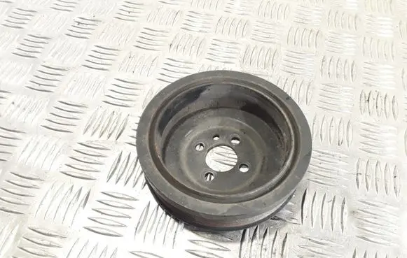 Volkswagen PASSAT B6 Crankshaft pulley 03G105243