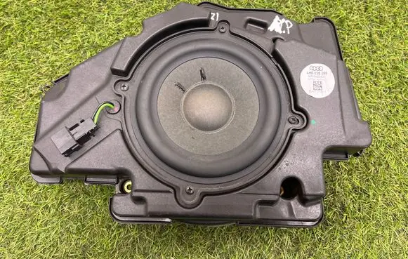 Audi A8 S8 D4 4H Front door speaker 4H0035299