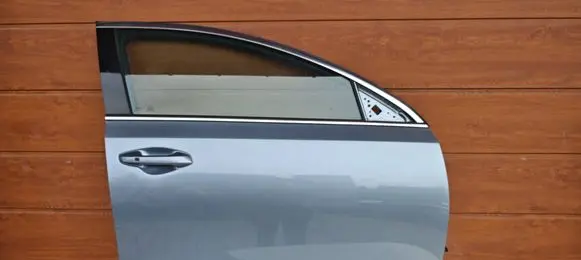 KIA Pro Cee'd III Front door