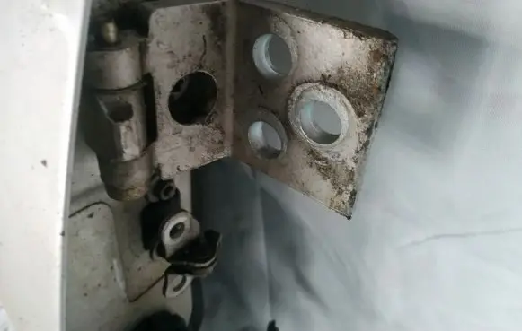 Citroen Xsara Front door upper hinge
