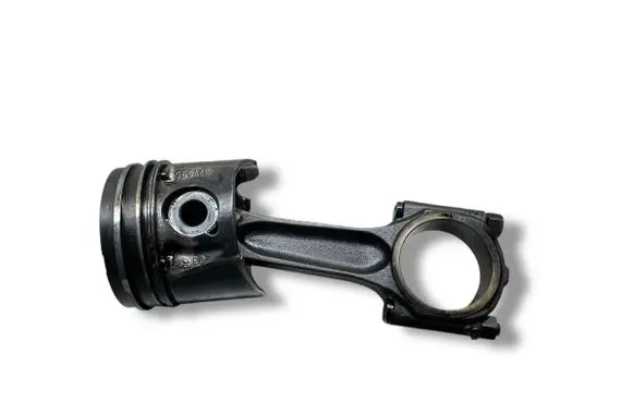 Volvo V70 Piston with connecting rod D4204T