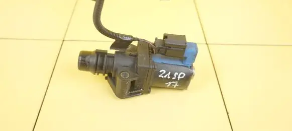 Ford Focus Camshaft vanos timing valve BM5G8C605DB JTDA JTJA
