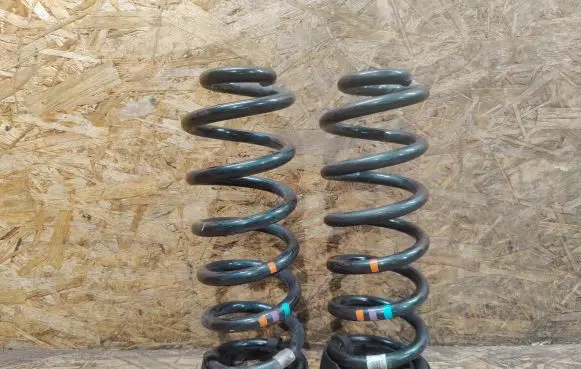 Jaguar XE Rear coil spring GX735534CB