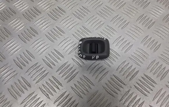 Suzuki Baleno EG Electric window control switch