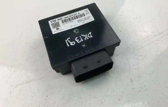 Volkswagen Golf VI Other control units/modules 3AA919041A