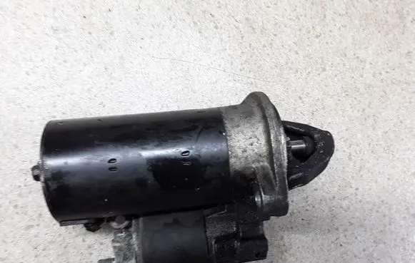 Volvo V70 Starter motor 0001109041