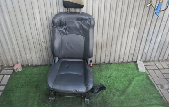 Front passenger seat