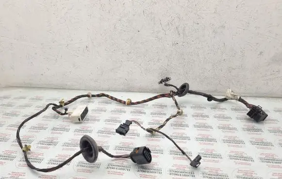 Skoda Octavia Mk2 (1Z) Rear door wiring loom 1Z0161C