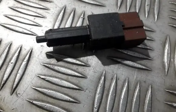 Nissan Almera N16 Brake pedal sensor switch