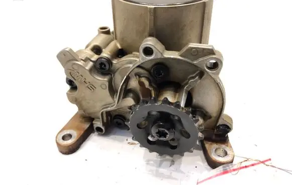 Peugeot 508 Oil pump 759401080
