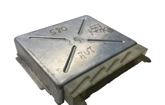 Volvo S80 Engine control unit/module 1T0002207 T98271382 P09472349