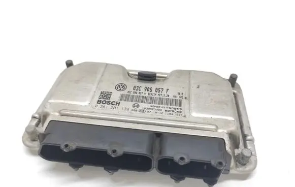 Skoda Fabia Mk2 (5J) Engine control unit/module 03C906057F 0261201139 1039S23903