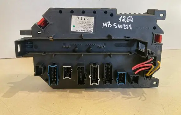 Mercedes-Benz S W221 Fuse module A2215402250 A2215450001
