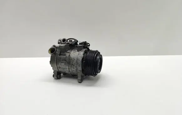 BMW 5 F10 F11 Air conditioning (A/C) compressor (pump) 9303561 930356104 64529303561