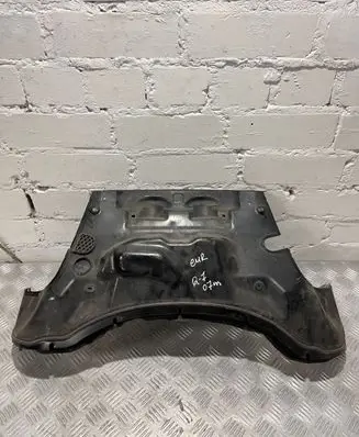 Audi Q7 4L Heat shield in engine bay 7L6819523