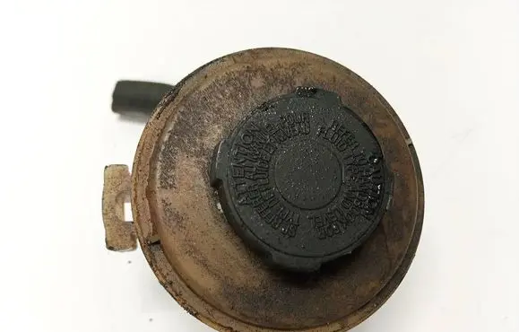 Nissan Primera Power steering fluid tank/reservoir saepa66