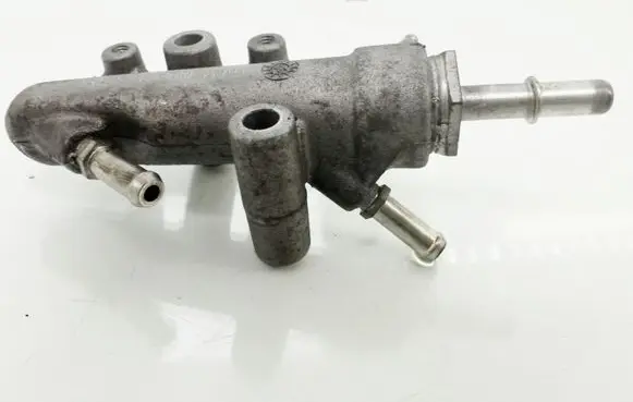 Opel Astra H Fuel pressure regulator 55188200A501