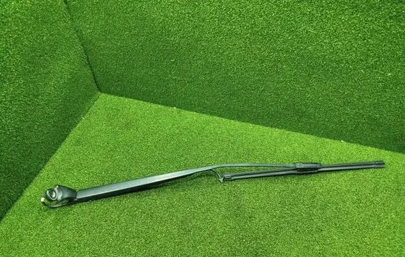 Citroen C4 Cactus Front wiper blade arm 9801706480