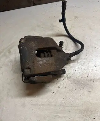 Volvo XC90 Rear brake caliper 30689525