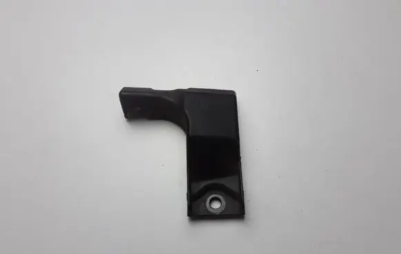 Opel Mokka Rear bumper mounting bracket 95245217