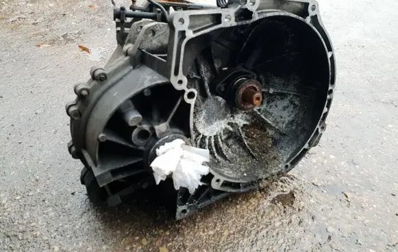 Mazda 3 I Manual 5 speed gearbox 3M5R7F096YF