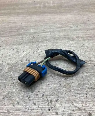 BMW 5 E39 Plug wire 1382189 2PIN