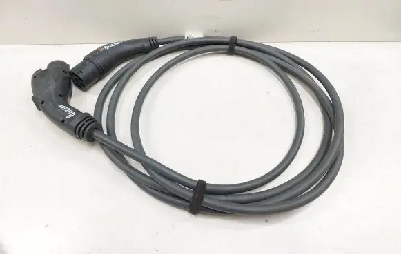 Peugeot iOn Electric car charging cable 08910 010600 08914090202A0