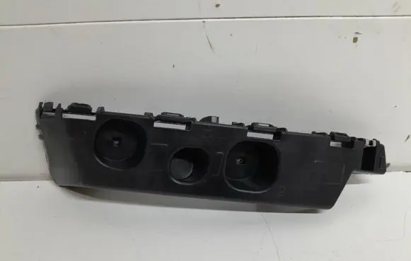 Opel Karl Rear bumper mounting bracket 42396482