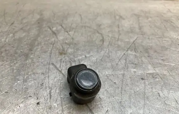 BMW 6 E63 E64 Parking PDC sensor 7687335