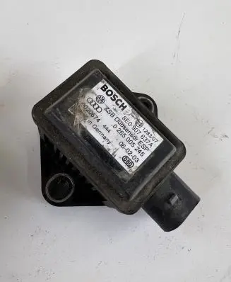 Audi A4 S4 B6 8E 8H ESP acceleration yaw rate sensor 8E0907637A 0265005245