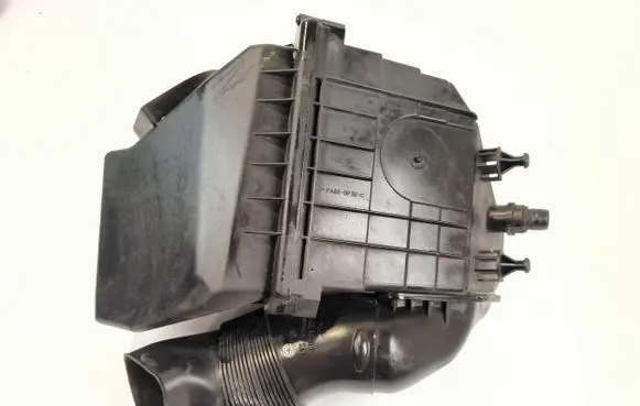 Volkswagen Phaeton Air intake duct part 3D0129617AH