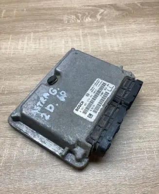 Opel Astra G Engine control unit/module ECU 90562574 0281001674